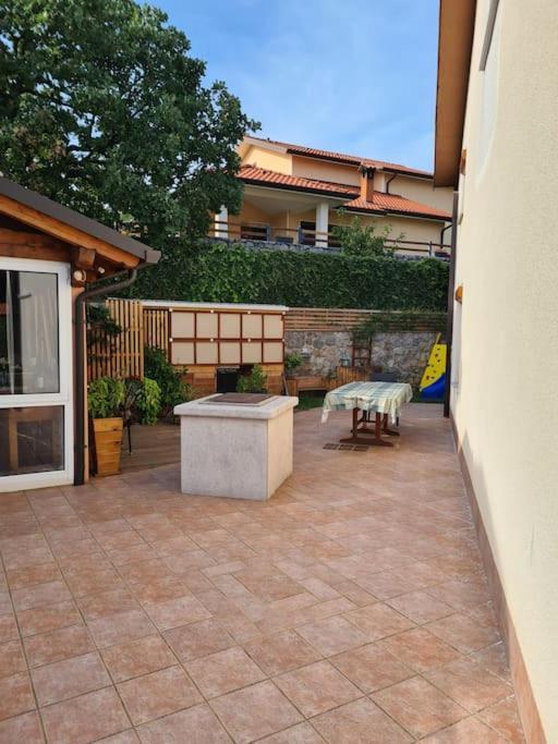 Appartamento Hisa Idej Sežana Esterno foto